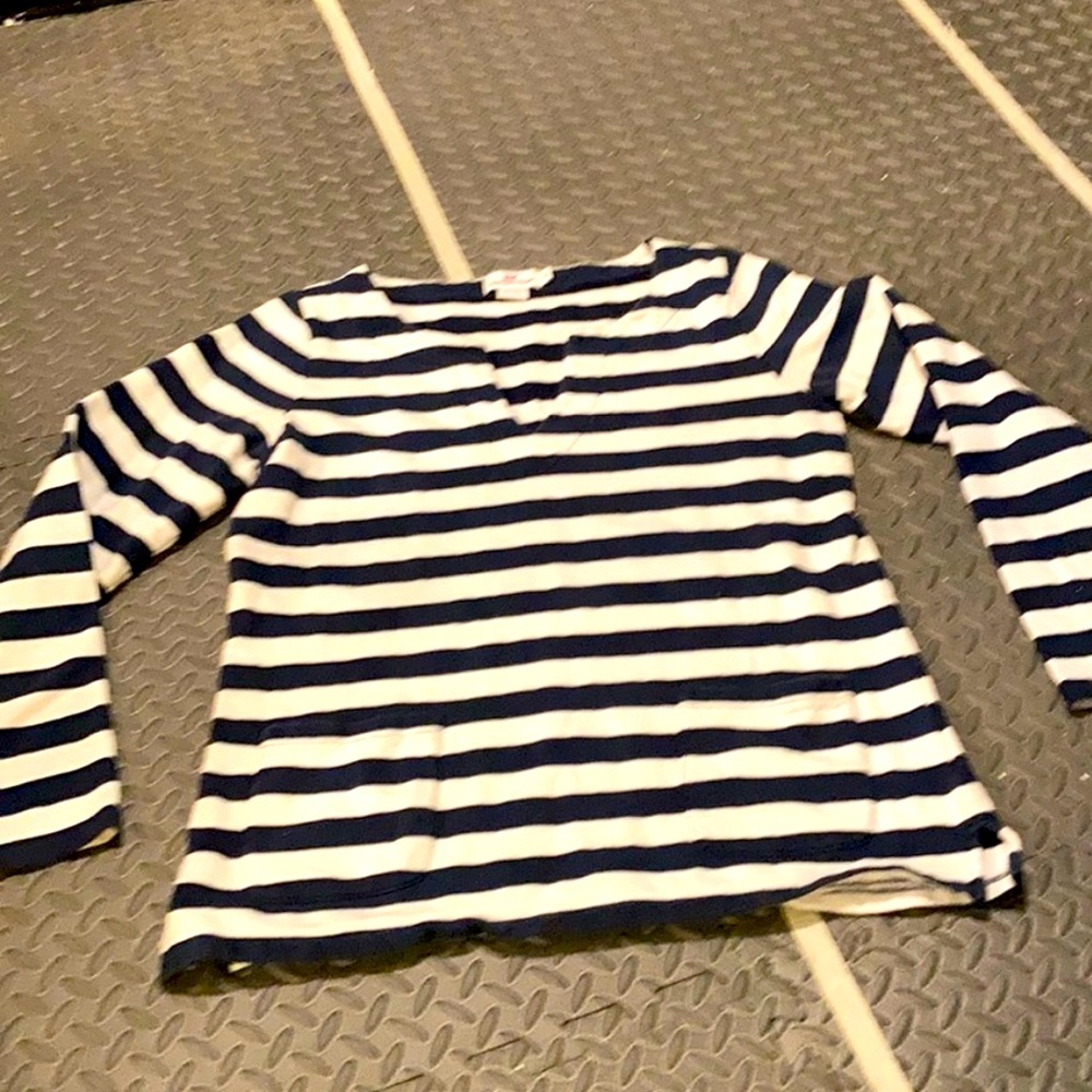 Vineyard Vines Navy & White cotton V-neck pullover top with pockets, size Medium